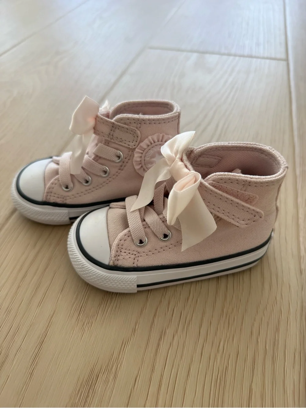 NWOT Converse Kids Light Pink High-Top Sneakers with Satin Bows